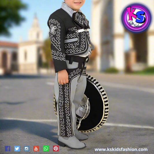 KS Kids Fashion™: Tradición, Estilo y Encanto para los Más Pequeños