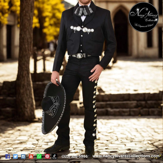 Trajes y Trajes de Charro por Mayoreo en Estados Unidos: Elegancia para Cada Ocasión