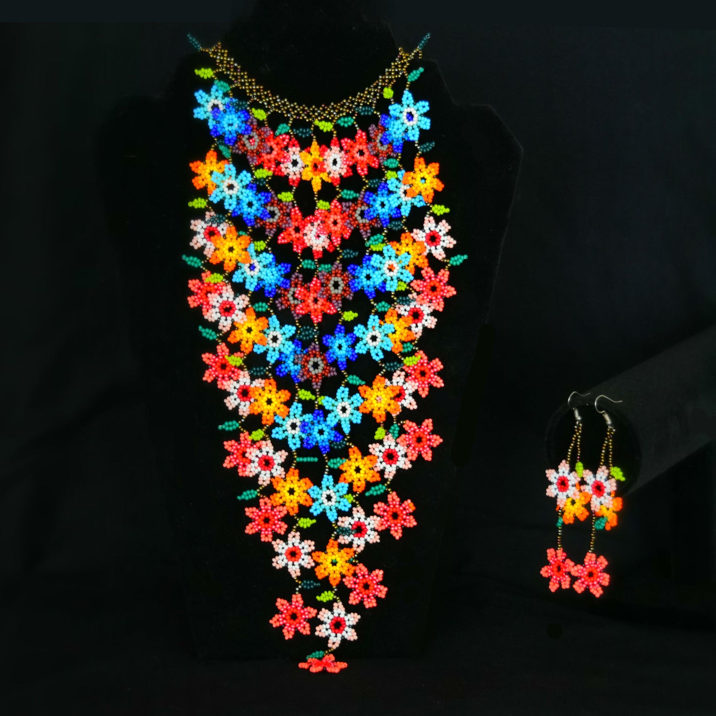 NA-OV-1002-MC beaded Jewelry set Necklace and earrings for women Nancy Alvarez Collection