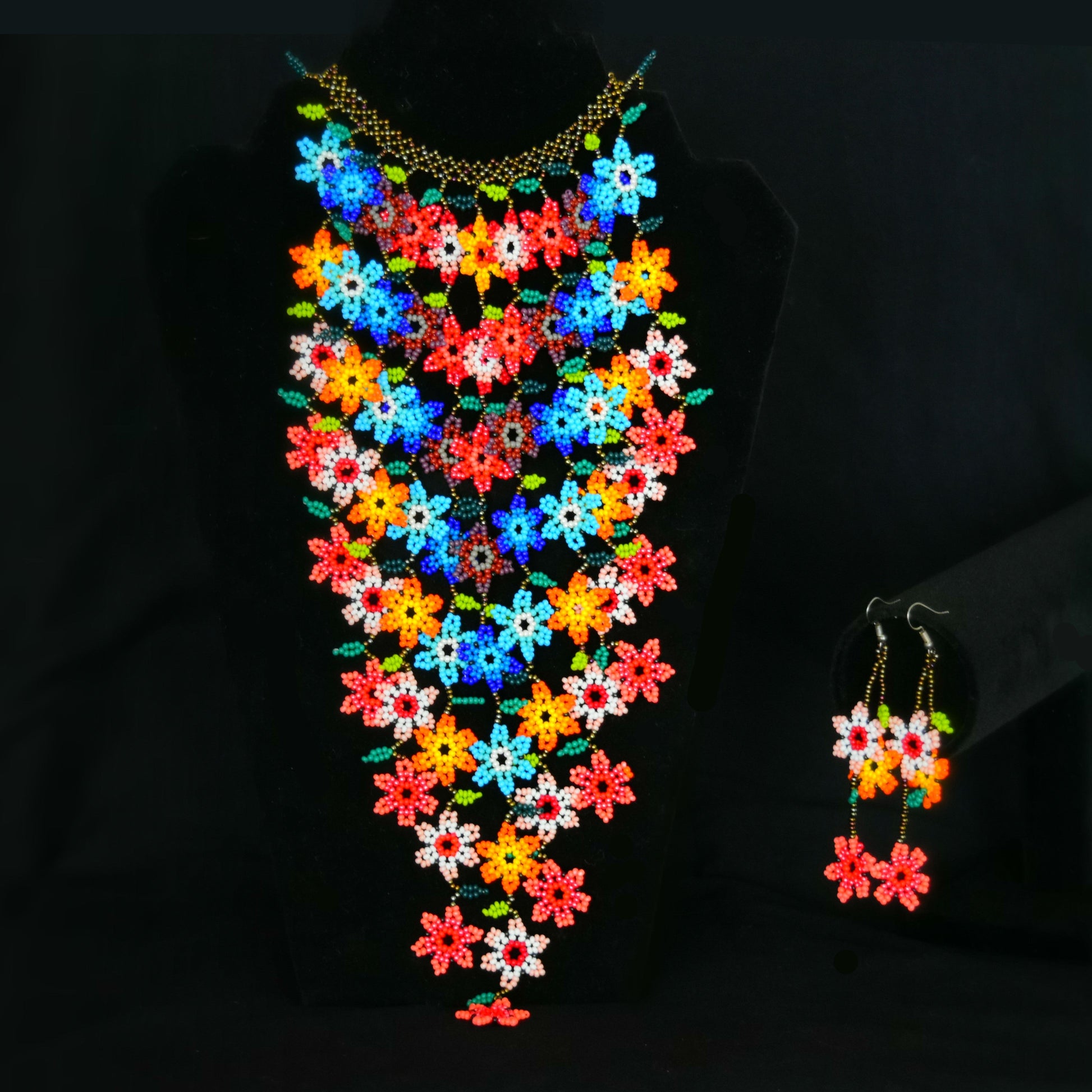 NA-OV-1002-MC beaded Jewelry set Necklace and earrings for women Nancy Alvarez Collection